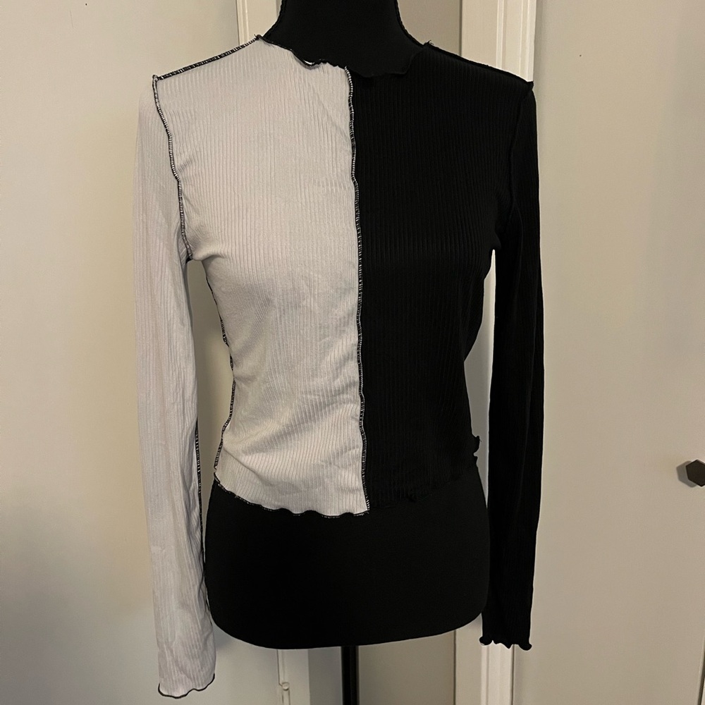 Just Polly Asymmetrical Black and White Blouse with Long Sleeves